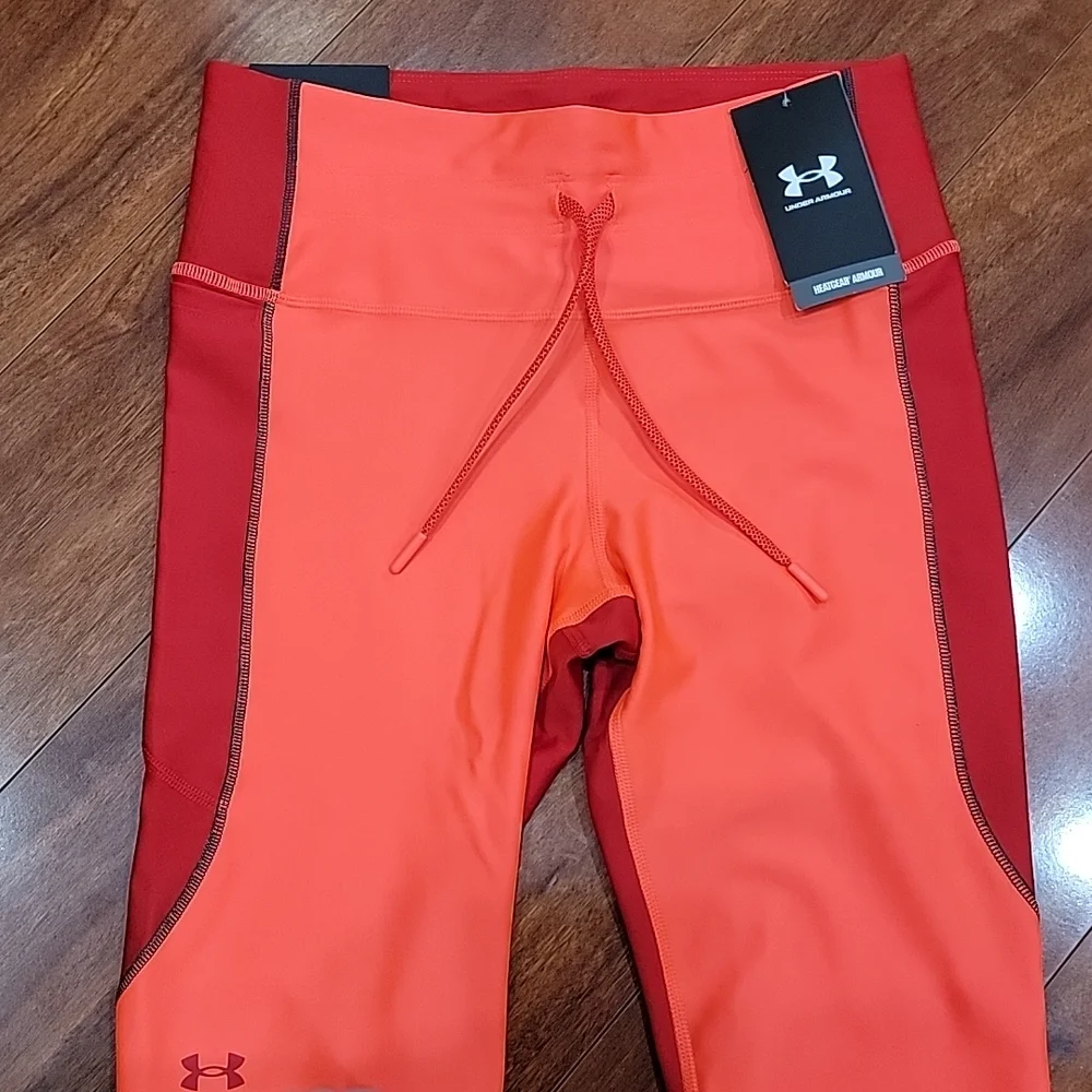 NWT Under Armour ankle leggings - Picture 3 of 16